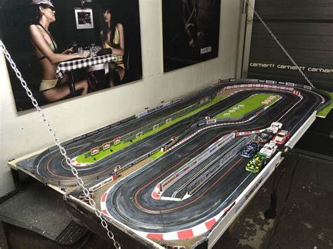 Slot Car Garage .